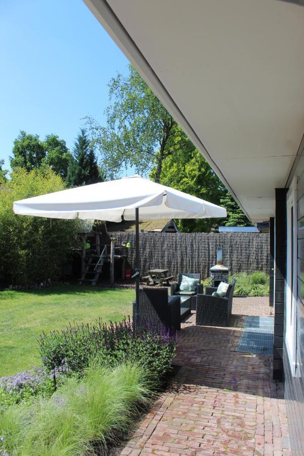 De Genten 1, Vakantiewoning Met Jacuzzi เออร์เมโล ภายนอก รูปภาพ